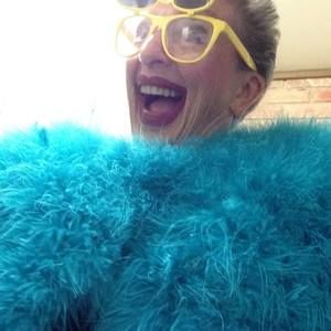 Meet your Posher, Kaye